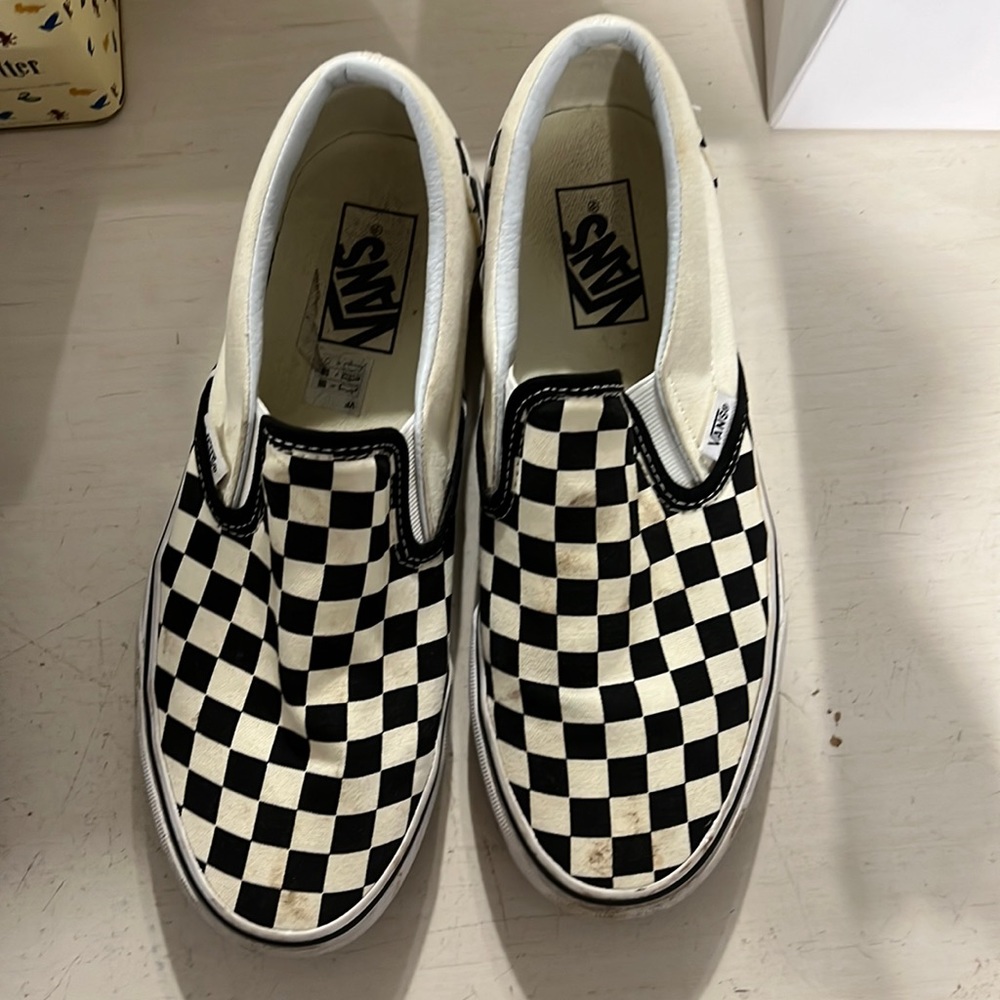 checkered vans